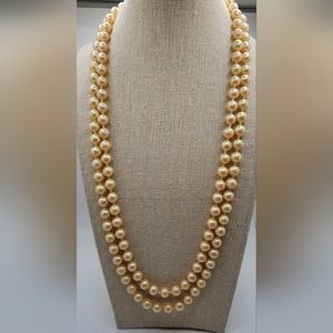 Sophisticated Vintage 1940s GSilver Pearl Necklace. 26"